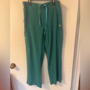 Carhartt scrub bottoms size medium Kelly green